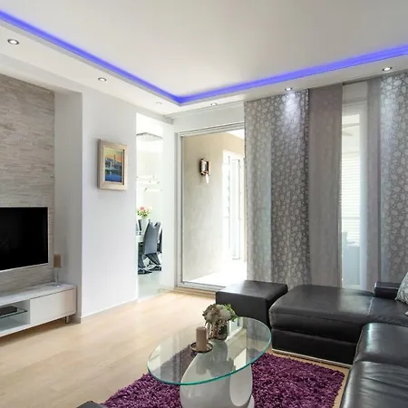 Luxury Cristin 2 Appartement *