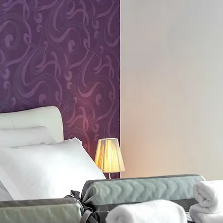 Luxury Cristin 2